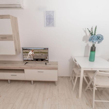 Sml Apartments 2 อิซอลา ภายนอก รูปภาพ
