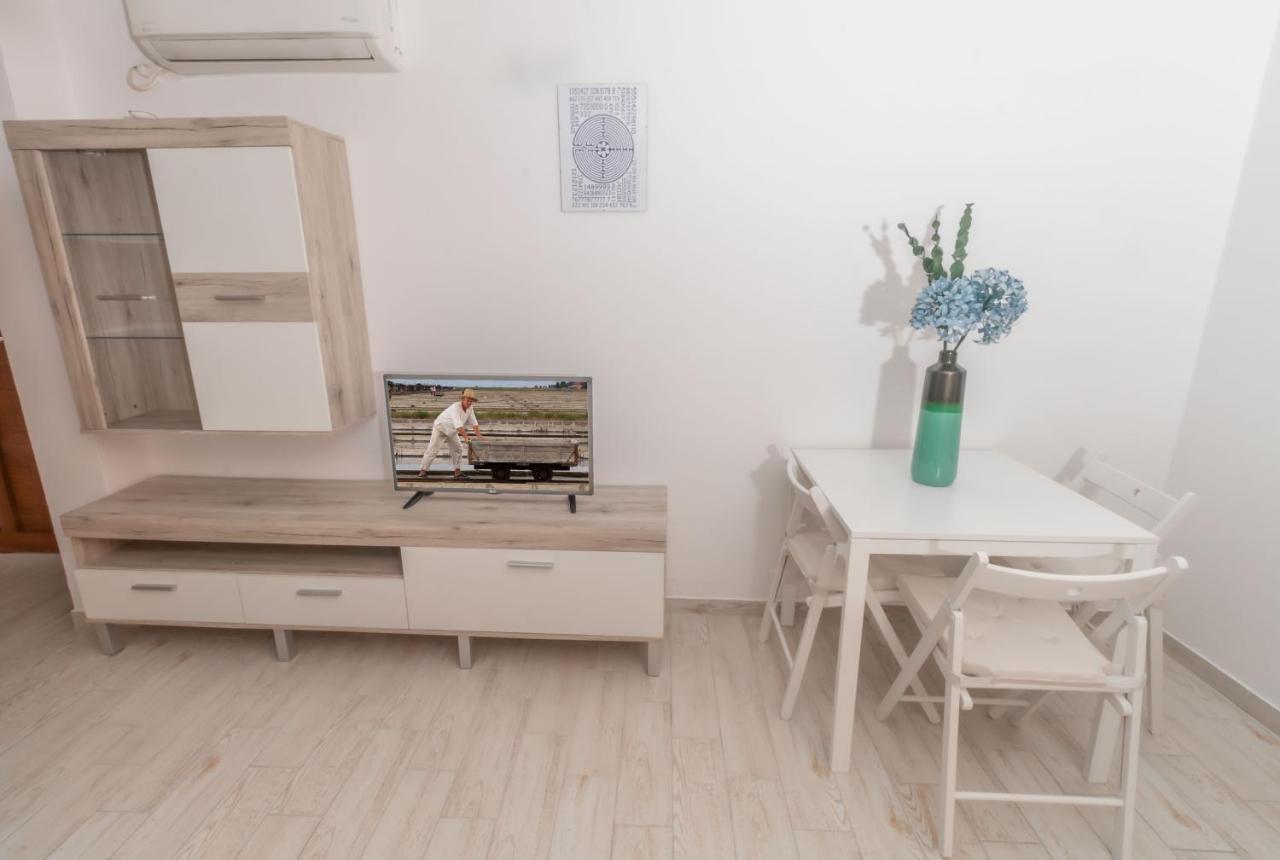 Sml Apartments 2 อิซอลา ภายนอก รูปภาพ